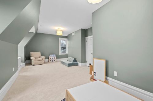 261 Magnolia Pl, Pittsburgh PA  15228-1344 exterior