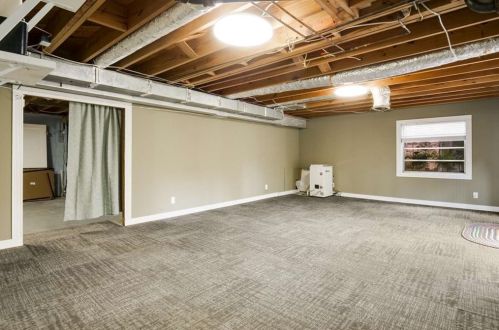 2607 Hawthorne Dr, Atlanta GA 30345-1328 exterior