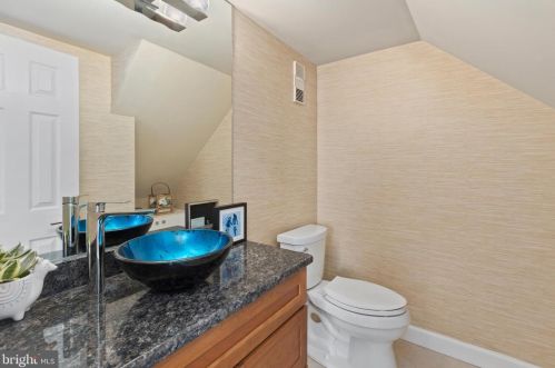 3749 Ingalls Ave, Alexandria VA  22302-1809 exterior