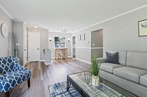 6929 Sussex St, Milwaukee WI 53209-2414 exterior