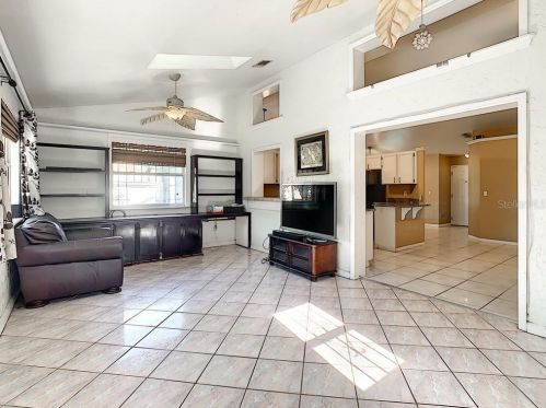 450 Ridgewood St, Altamonte Springs FL 32701-7822 exterior