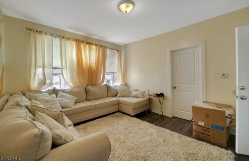 160 Brookside Ave, Irvington NJ  07111-3354 exterior