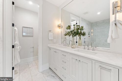 1332 Independence Ave, Washington DC  20003-2365 exterior