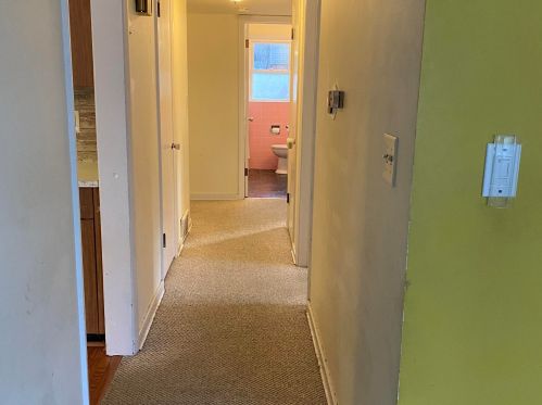 2933 Rochelle Ave, Milwaukee WI  53209-2624 exterior