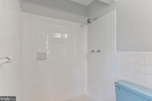 8804 Falkstone Ln, Alexandria VA 22309-4007 exterior