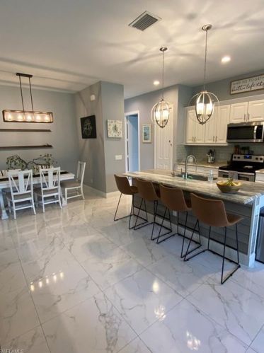 5025 Hickory Wood Dr, Naples FL 34119-1417 exterior