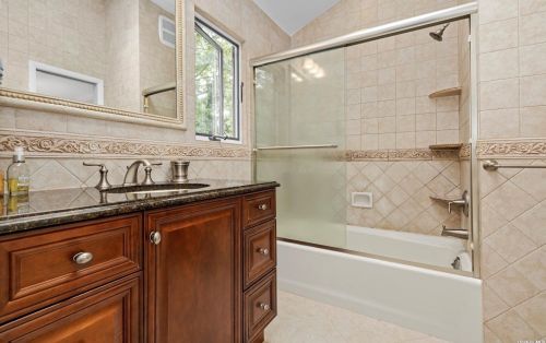 48 Cedar Rdg Ln, Huntington Station NY 11746-7941 exterior