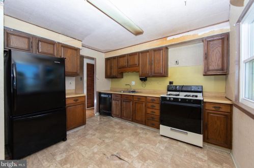 337 Davistown Rd, Blenheim NJ 08012-3301 exterior