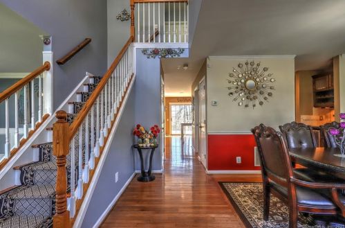 31 Lookout Hl Rd, Milford CT 06461-1878 exterior