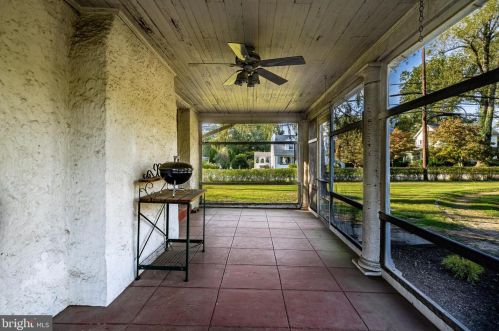 56 Glen Riddle Rd, Media PA 19063-5349 exterior