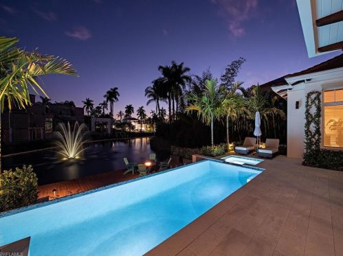 190 16 Ave, Naples FL 34117-2241 exterior