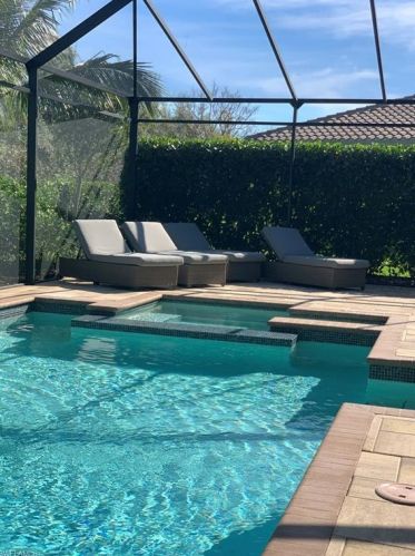 3959 Bering Ct, Naples FL 34119-8644 exterior