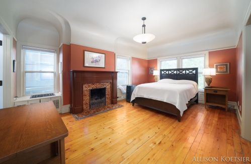 60 College Ave, Grand Rapids MI 49503-1155 exterior