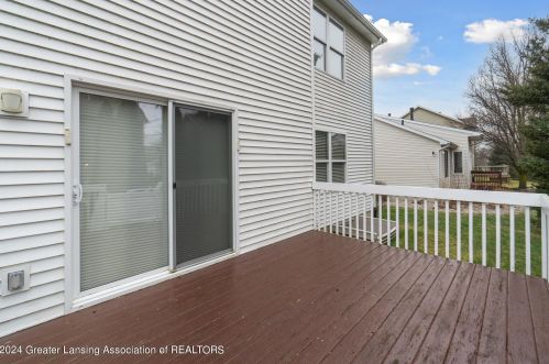 5905 Coleman Rd, East Lansing MI 48823-9799 exterior