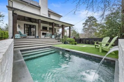 2652 Forrest Way, Atlanta GA  30305-3770 exterior