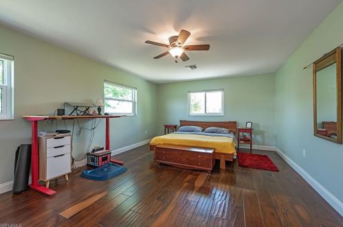 630 93 Ave, Naples FL 34108-2439 exterior