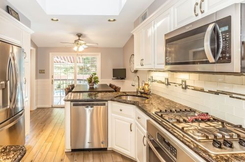 66 Gannet Dr, Commack NY 11725-4929 exterior