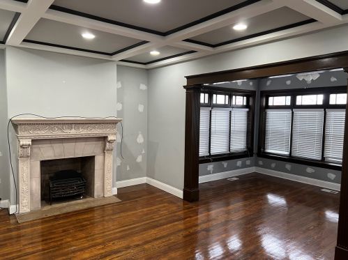 8003 Bennett Ave, Chicago, IL 60617-1020