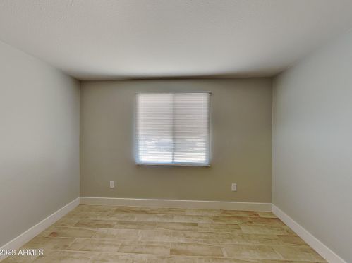 2035 64th Ln, Phoenix AZ  85035-3401 exterior