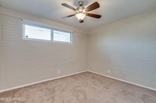 8217 Beverly St, Tucson AZ 85710-5931 exterior