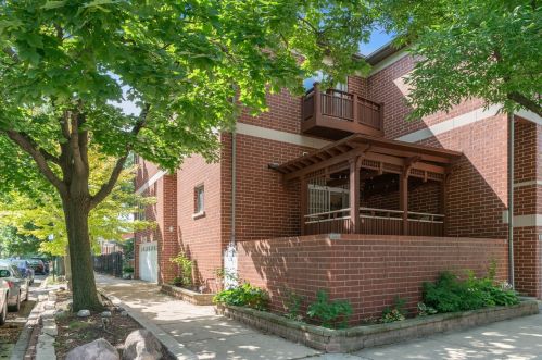 2802 Shields Ave, Chicago IL 60609-4530 exterior