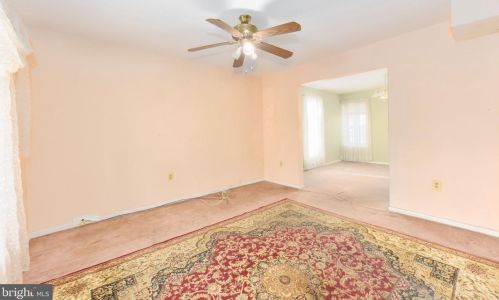 1138 7 St, Washington DC 20002-3652 exterior