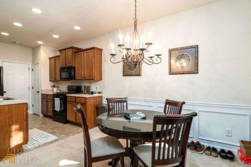 2753 Keystone Ave, Lithonia GA exterior