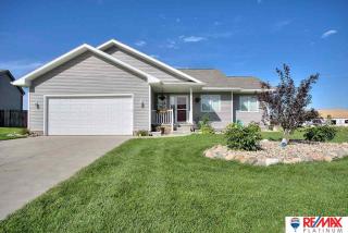 13906 47th St, Omaha, NE 68152-1132