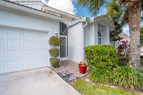 10865 Fillmore Dr, Boynton Beach, FL 33437-3955