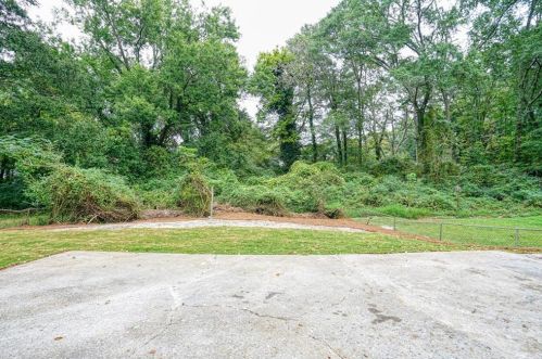 344 Camfield Ct, Atlanta GA exterior