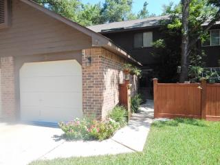 59 Willowood Cir, Spring TX  77381-2954 exterior