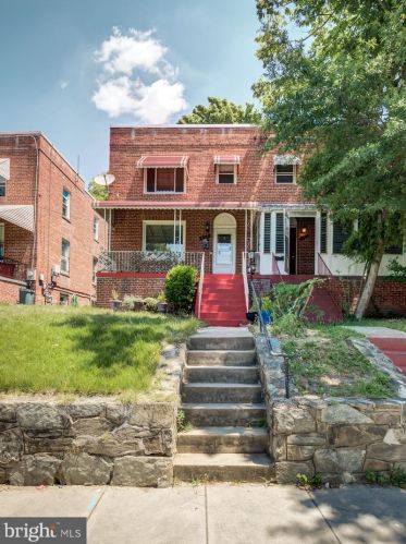 432 Orange St, Washington DC  20032-1622 exterior