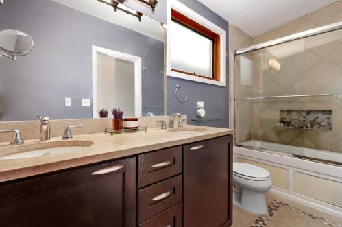 1817 Honore St, Chicago IL 60657-2007 exterior