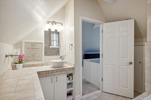 1830 74th Ave, Chicago IL 60707-3708 exterior