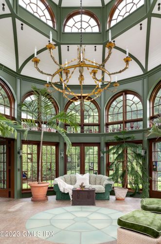 50 Dingletown Rd, Greenwich CT 06830-3539 exterior