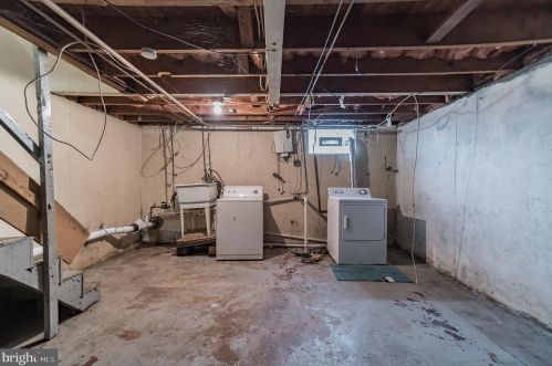 311 Fern St, Darby PA 19023-2613 exterior