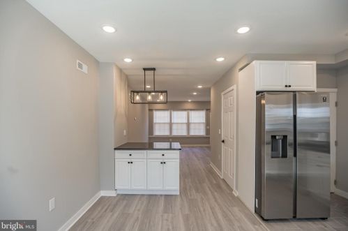 5809 Ditman St, Philadelphia PA 19135-4043 exterior