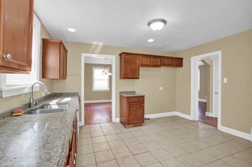 353 124 St, Chicago IL 60628-7214 exterior