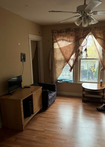 4544 Paulina St, Chicago, IL 60640-5308