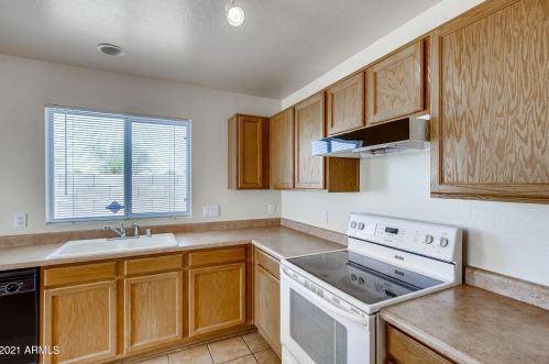 4438 113 Dr, Phoenix AZ 85037-8334 exterior