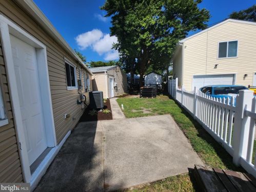 900 Edgerly Rd, Glen Burnie MD 21060-7305 exterior