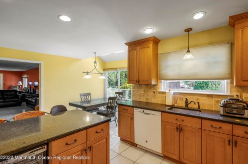 12 Schindler Dr, Old Bridge NJ 08857-3042 exterior