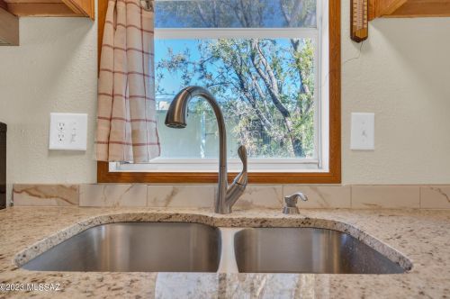 6143 Mainside Dr, Tucson AZ exterior