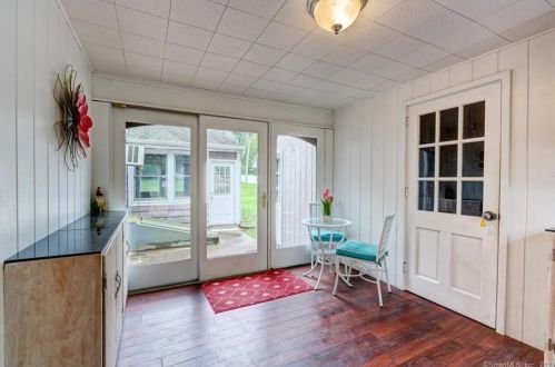 108 Hickory Hl Rd, New Britain CT 06052-1009 exterior