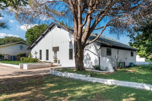 2634 Cypress Ave, Dallas TX  75227-8024 exterior