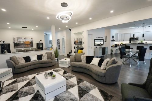 7341 Brindle Trl, Kalamazoo MI  49009-4034 exterior