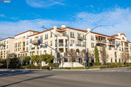 800 Abel St, Milpitas CA 95035-8693 exterior