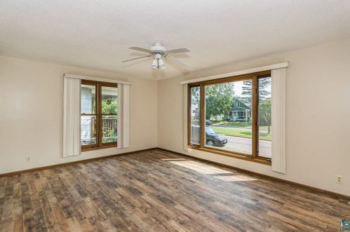 313 59 Ave, Duluth MN 55804-2559 exterior