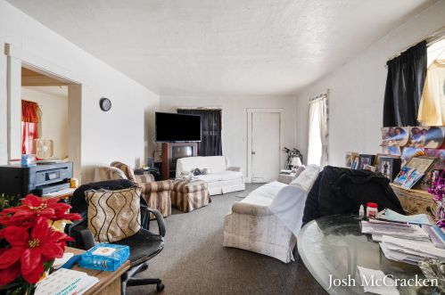 14 Cres Ave, Meskegon MI 49444-3066 exterior