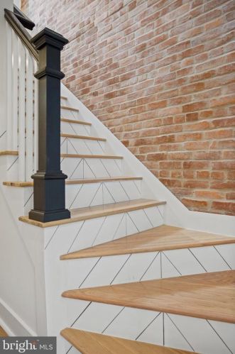 30 Adams St, Washington DC  20001-1026 exterior